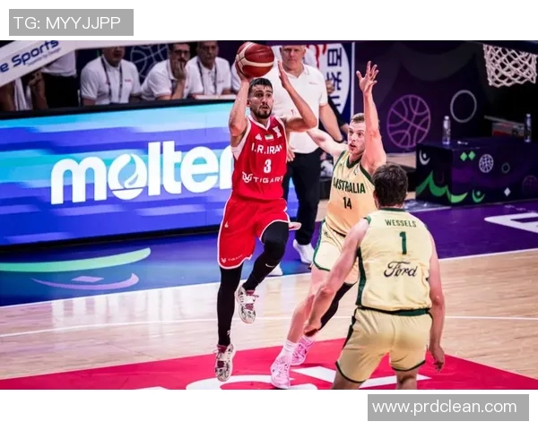 2015亚锦赛经典回放：中国男篮对阵伊朗的精彩瞬间与战术分析