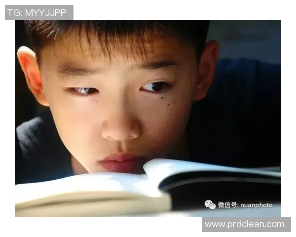 亚当斯的传奇人生与不朽成就探秘：从平凡到伟大的奋斗历程