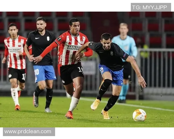 格拉纳达与埃因霍温的激烈对决揭示了欧洲足球的魅力与竞争力