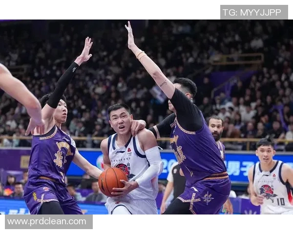 高诗岩:从篮球新星到国家队的中坚力量,见证中国篮球的崛起与辉煌