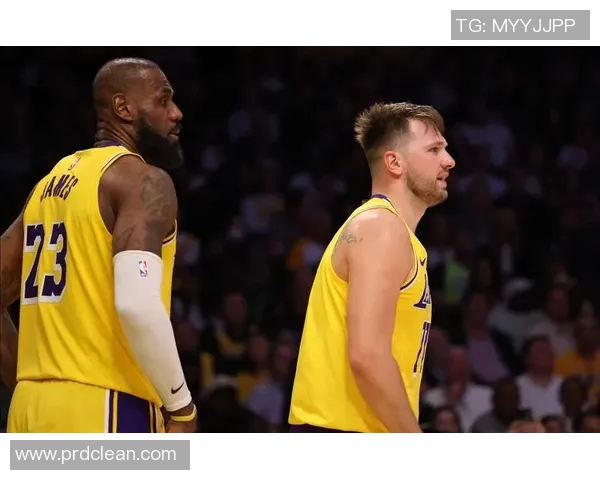 洛杉矶湖人与芝加哥公牛的经典对决回顾与分析