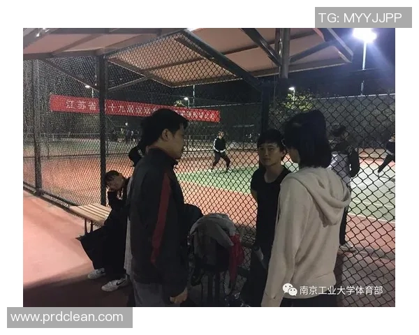 成都网球队的区域防守策略解析与深度剖析网球战术的魅力与挑战